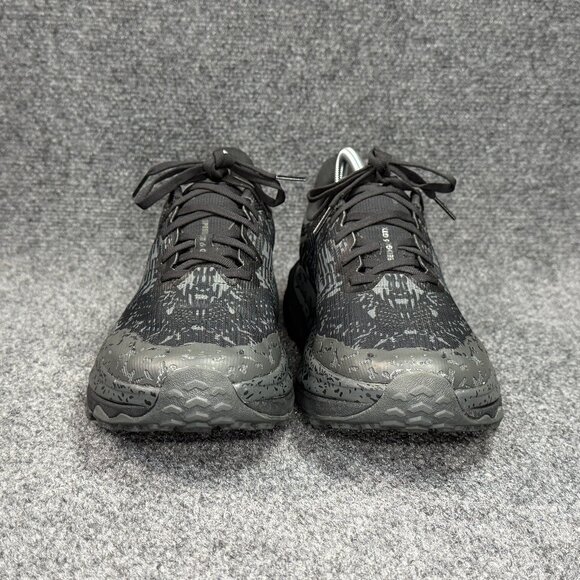 Athletic_Shoes
